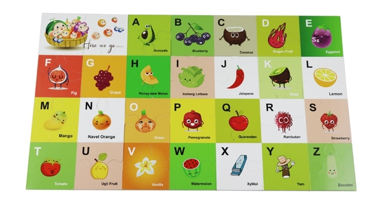 As crianças pavimentam a serra de vaivém do fruto do alfabeto confundem jogos e enigmas educacionais para crianças de 5 anos